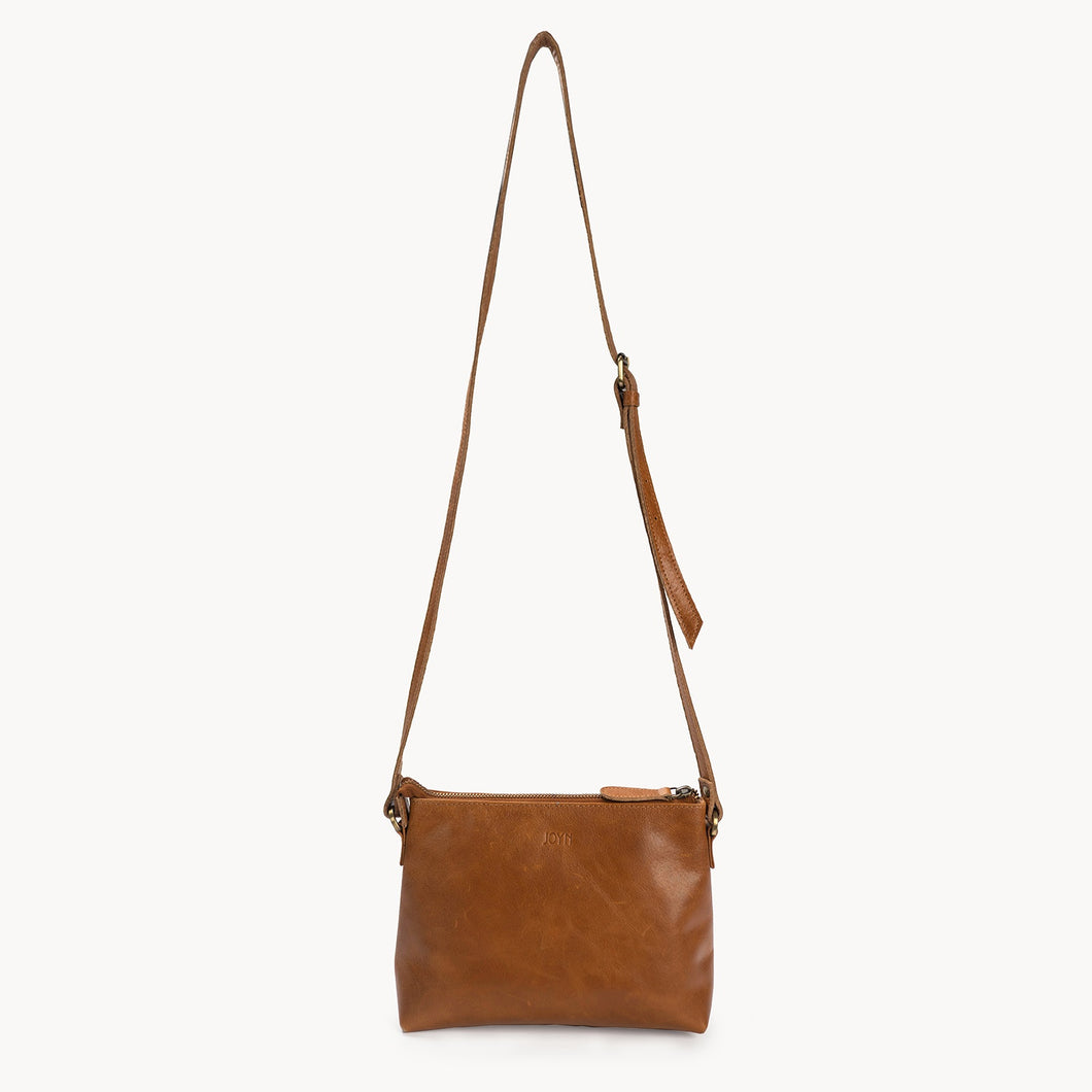 Classic Crossbody in Camel Leather
